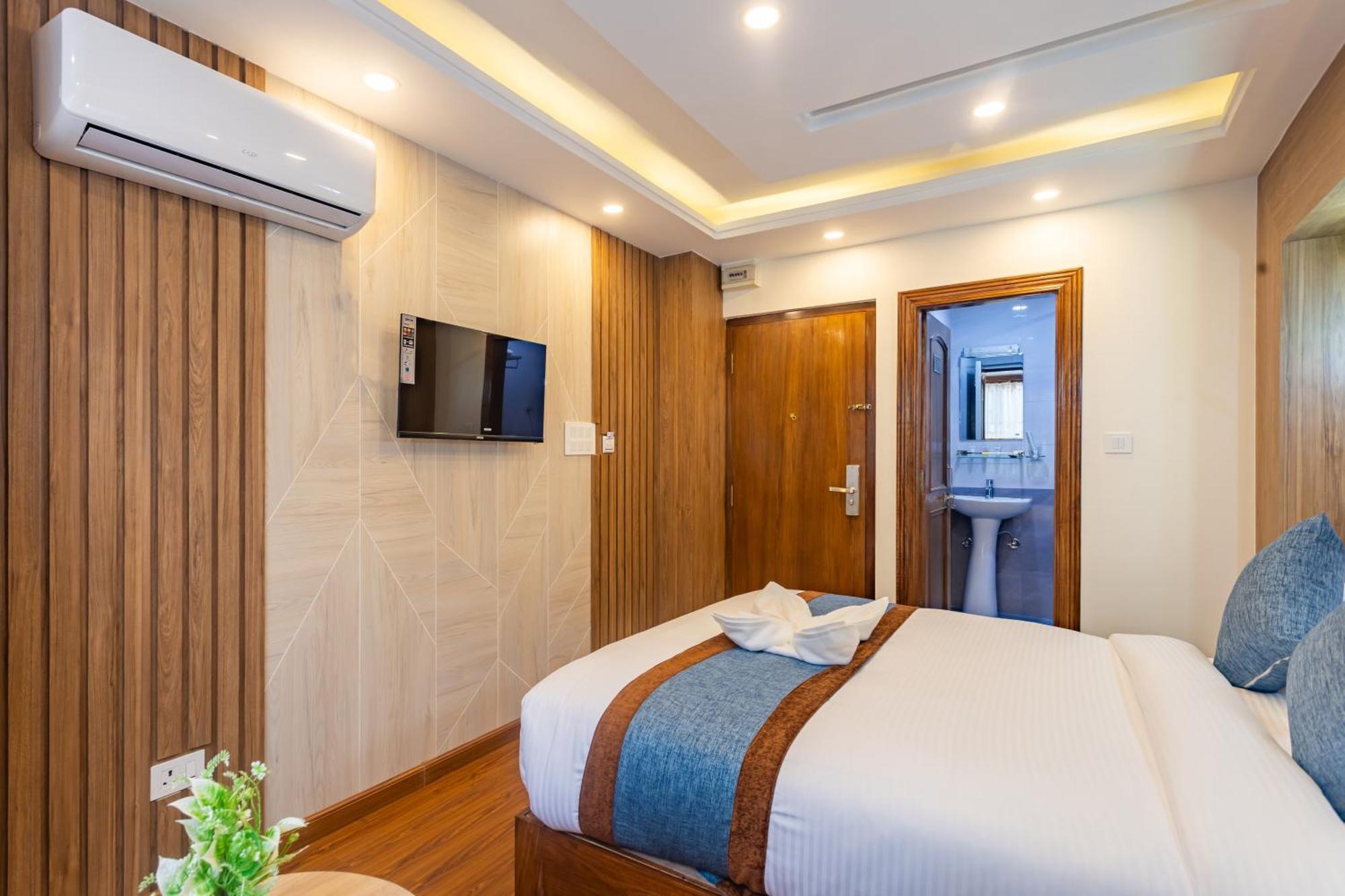 Airport Diana Hotel Kathmandu Ngoại thất bức ảnh