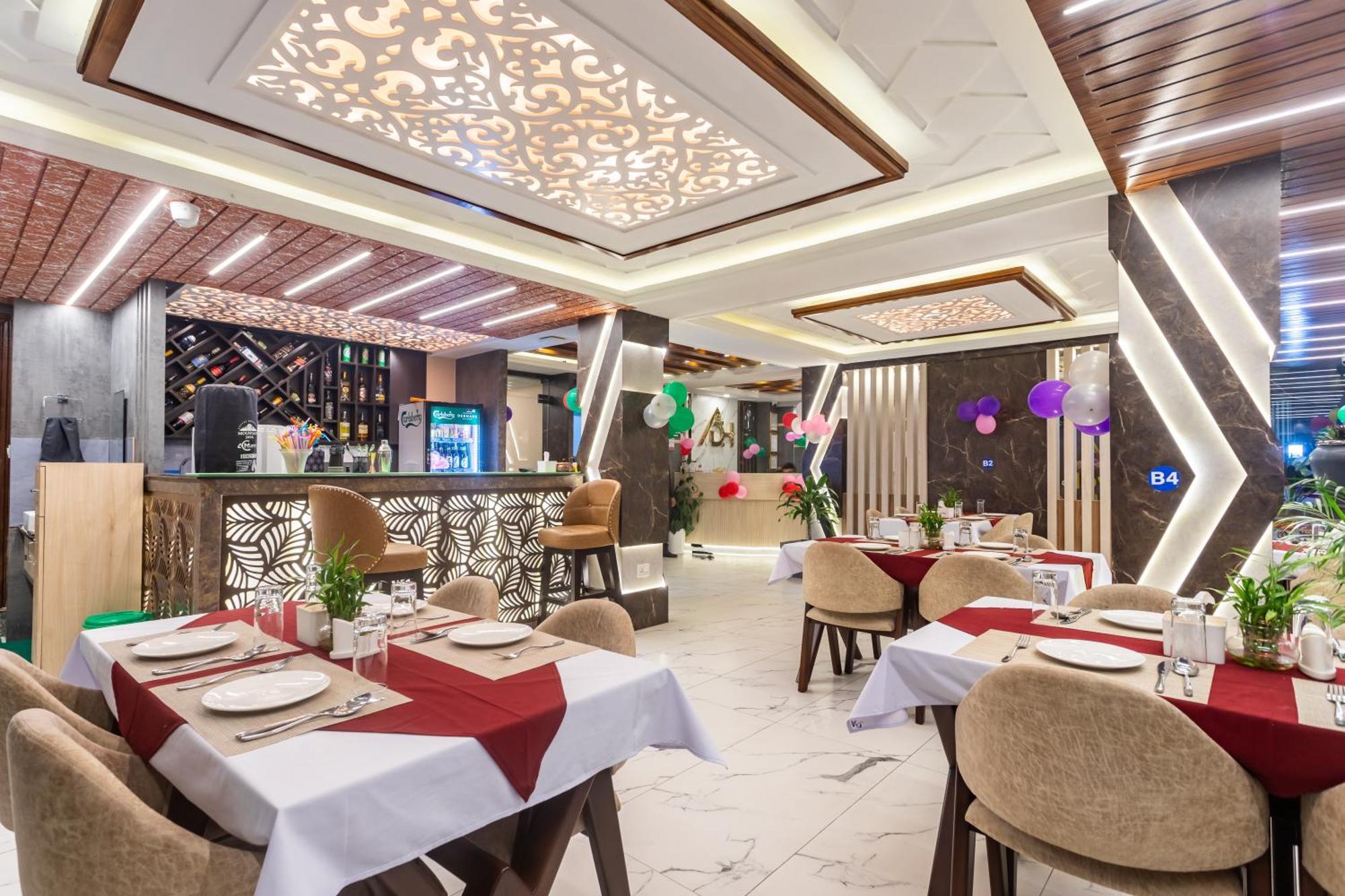 Airport Diana Hotel Kathmandu Ngoại thất bức ảnh