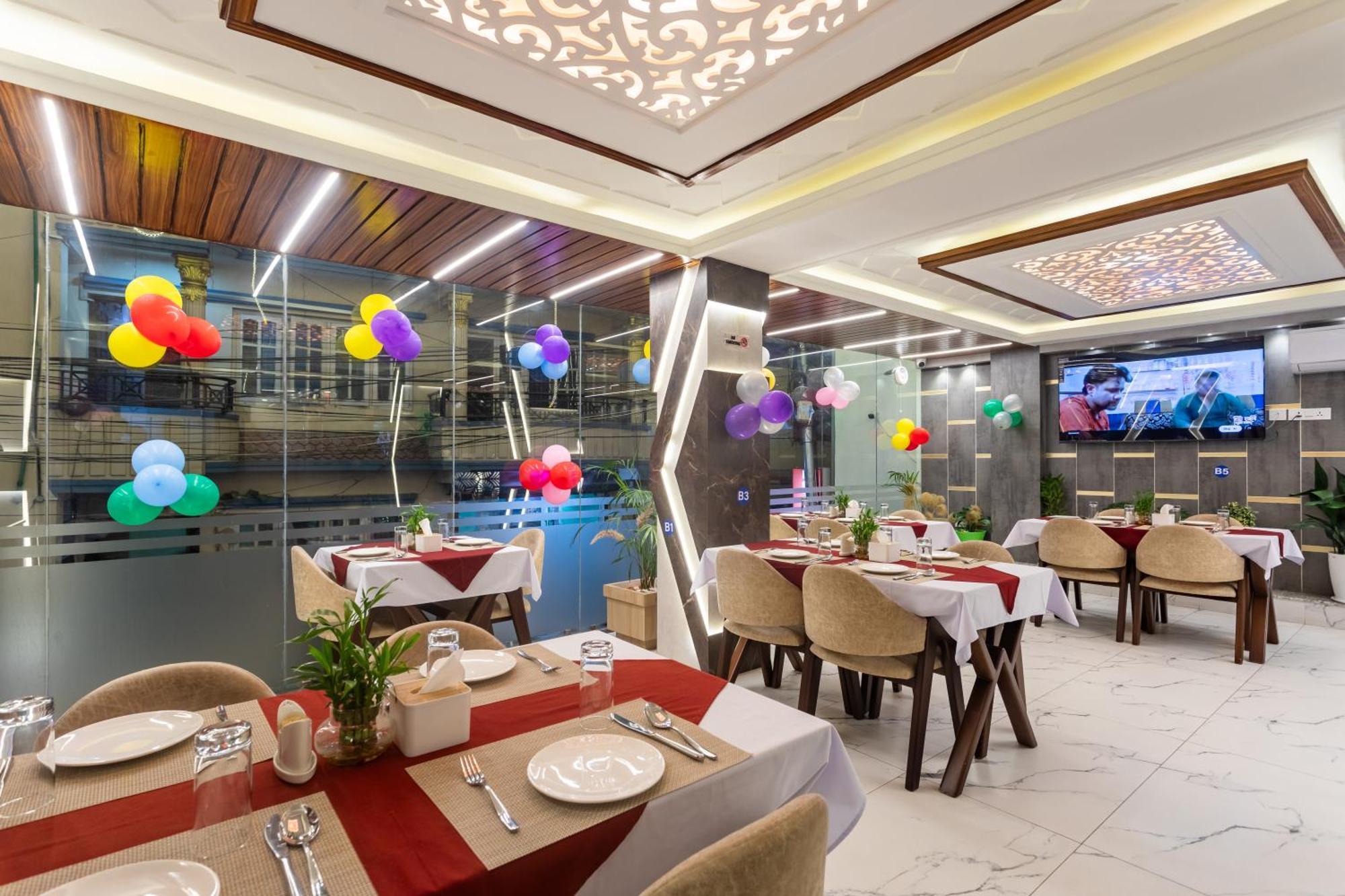 Airport Diana Hotel Kathmandu Ngoại thất bức ảnh