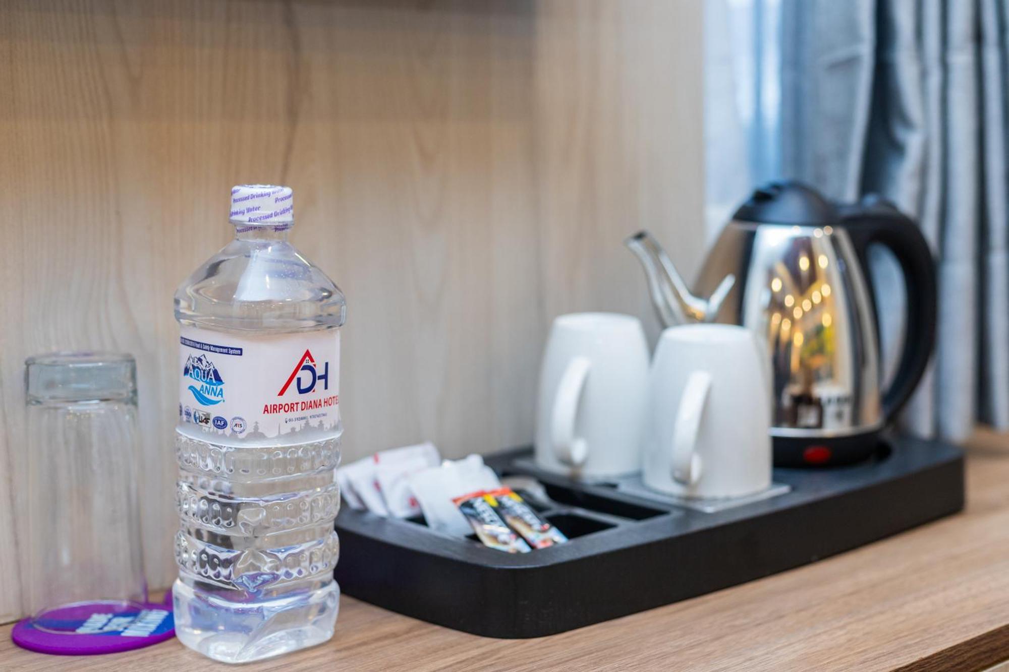 Airport Diana Hotel Kathmandu Ngoại thất bức ảnh