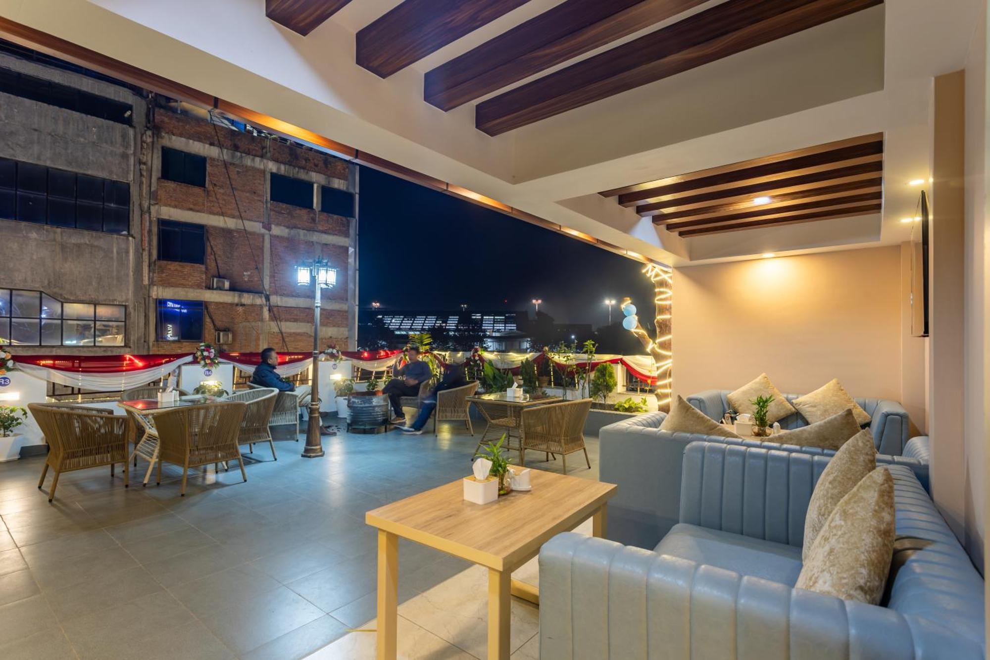Airport Diana Hotel Kathmandu Ngoại thất bức ảnh